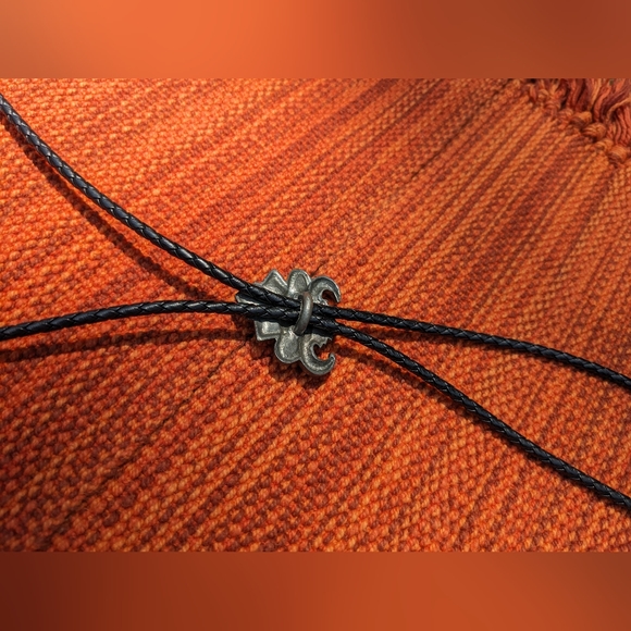 Vintage Metal Bolo Tie//Bull//Red+Turquoise like stones - Picture 5 of 8